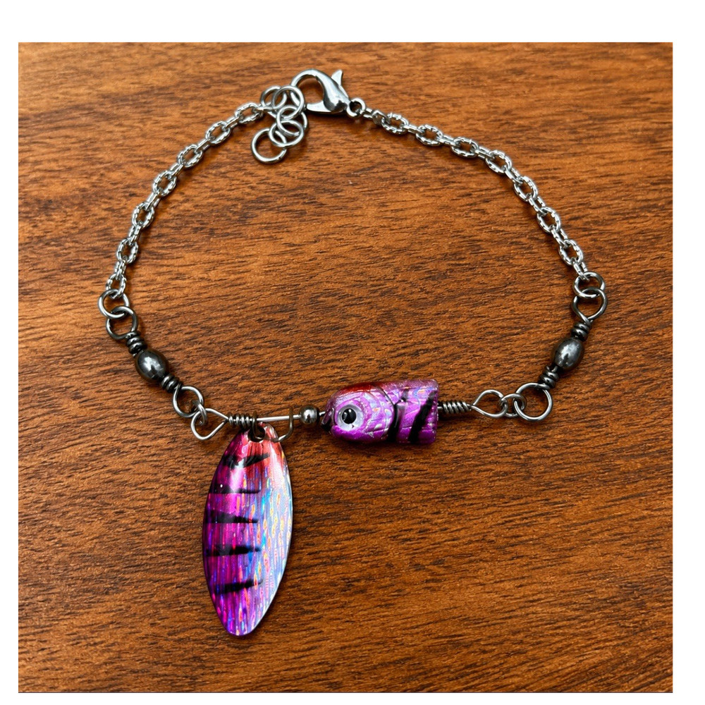Purple Silver Metal Fish Charm Dangle Bracelet, Animal Theme, Lobster Closure