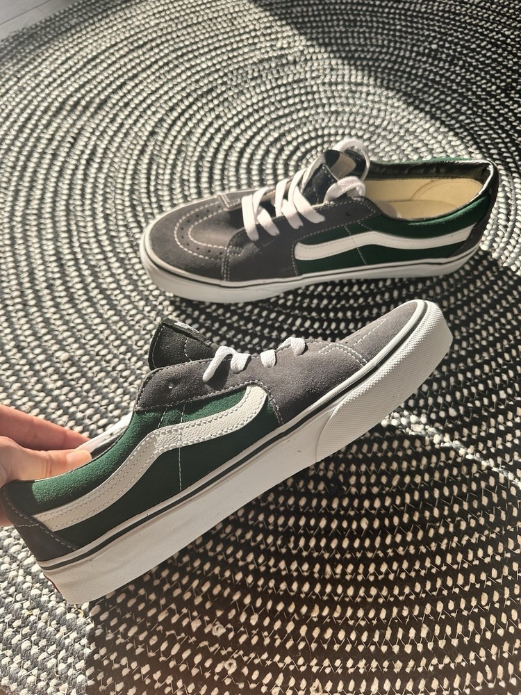 Vans Old Skool Low Top (Black/Green Suede & Canvas) Women’s Size 9.5 / Men’s 8