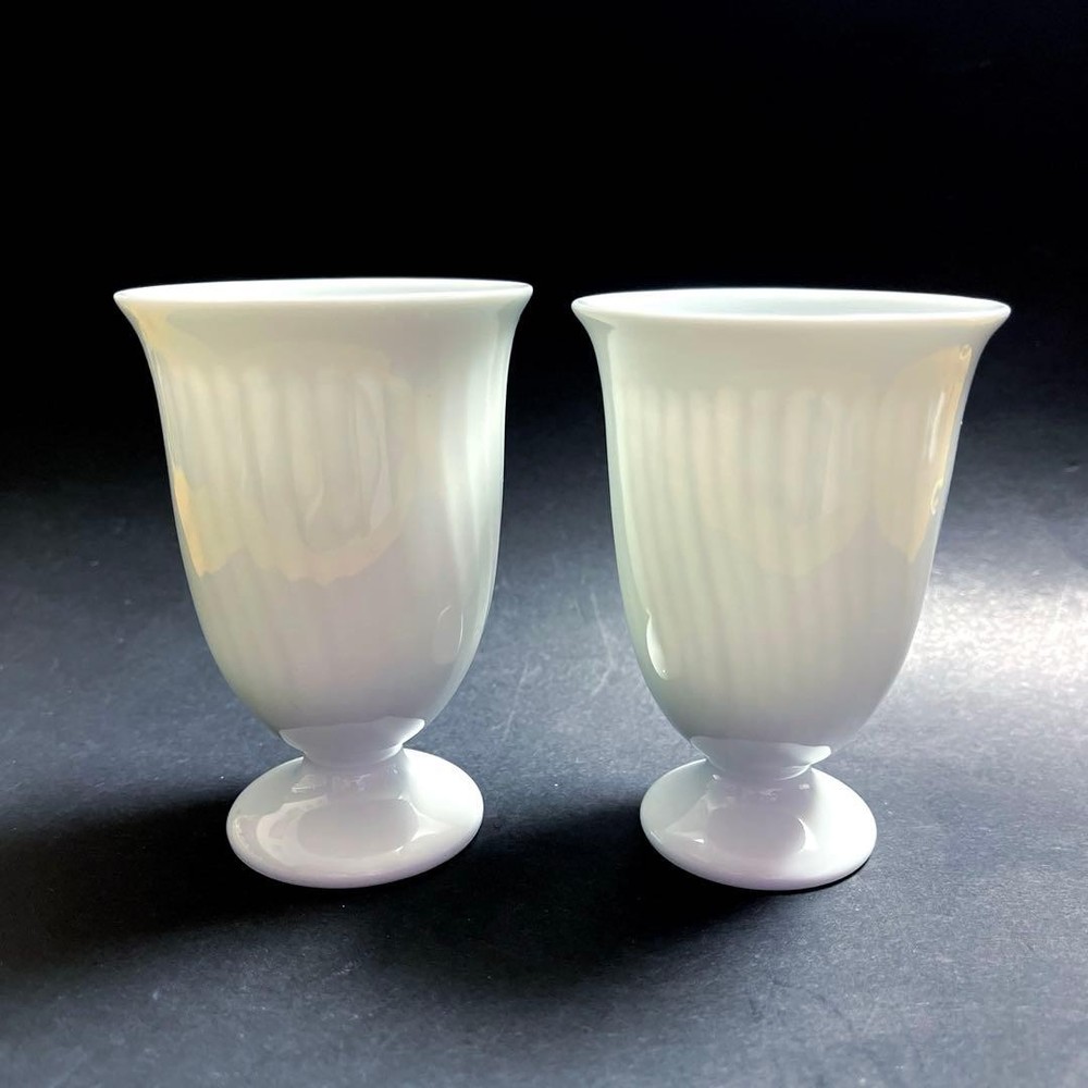 Sake Cup Kashu Kiln Masasaku Nishiyama Handmade White PorcelaWave Carved