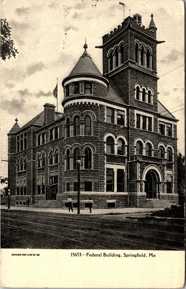 View of Federal Building in Springfield Missouri Vintage Postcard
