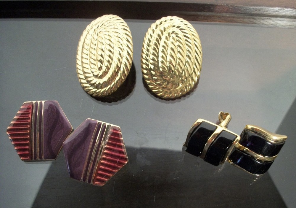 Vintage lot of 3 Earrings Costume Estate Jewelry Clip On..