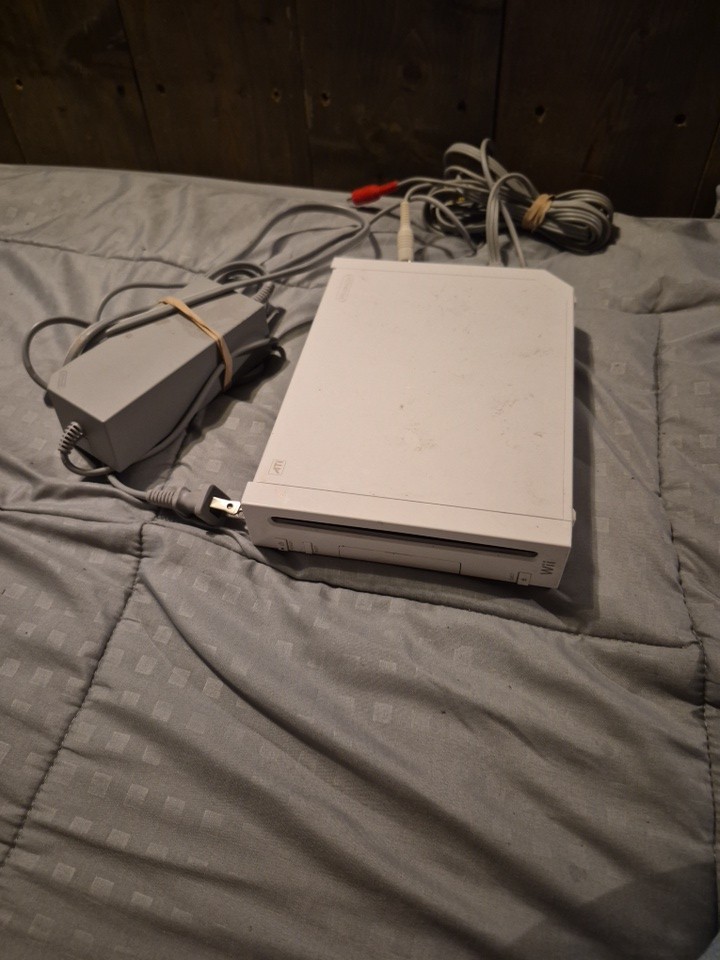 Nintendo Wii Console - White -