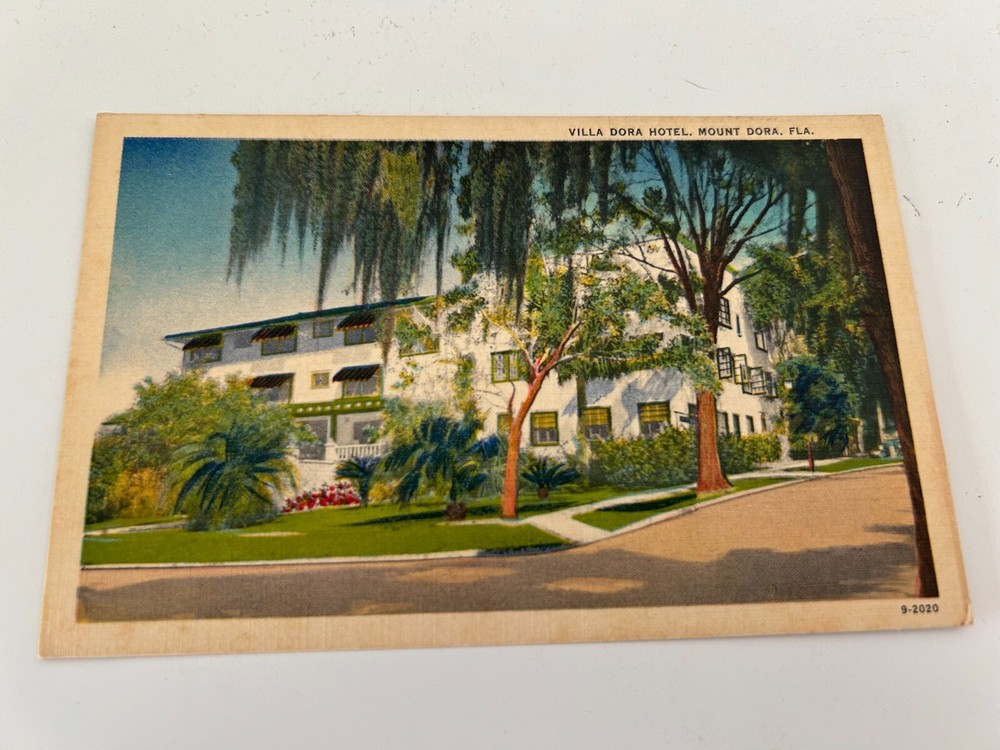 Villa Dora Hotel Mount Dora Florida Postcard