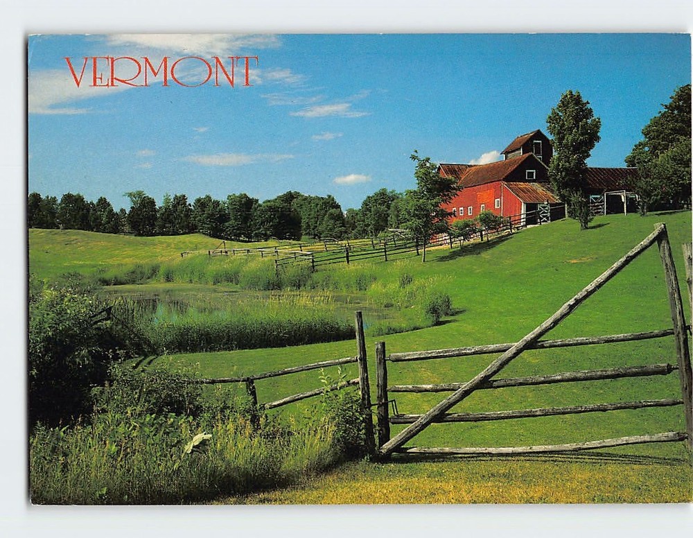 Postcard Typical Farm in Craftsbury Common Vermont USA