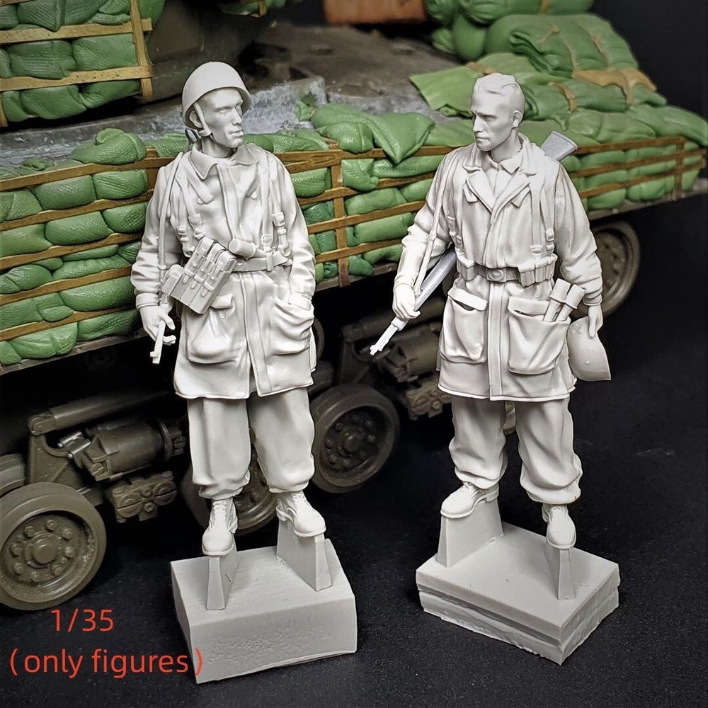 1/35 resin figures model kit WW II German soldiers 2 man unassembled unpainted