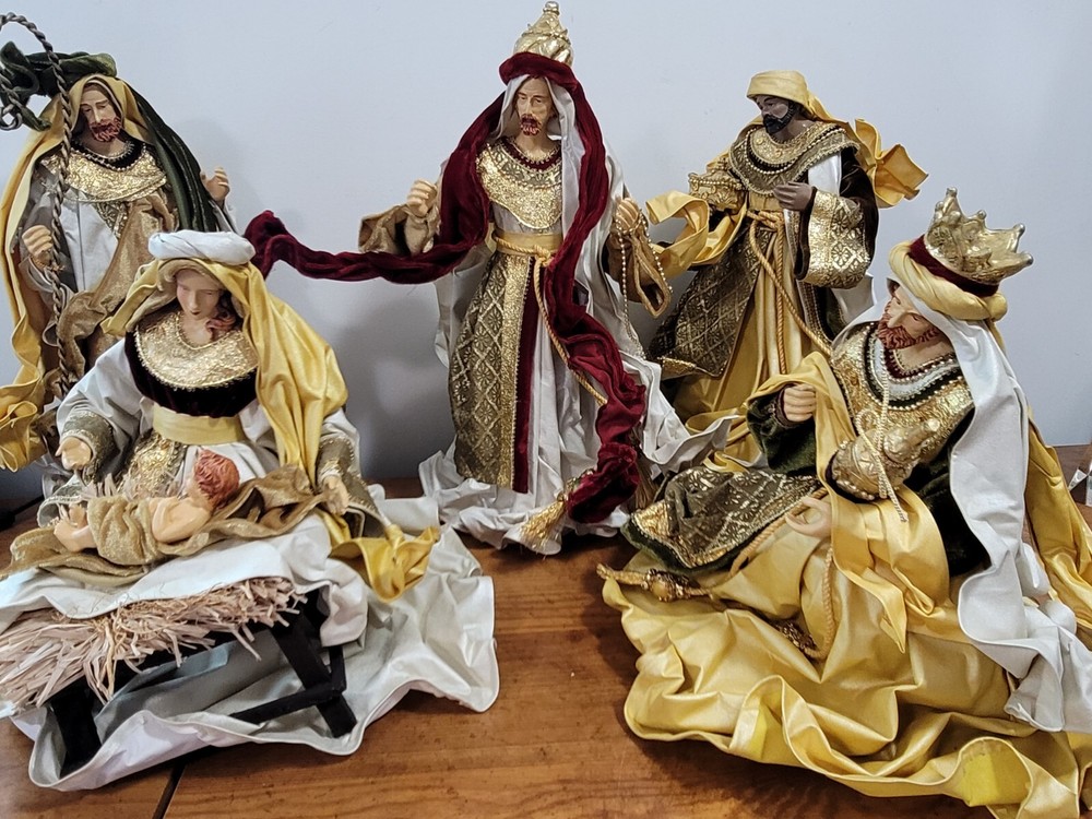 Vintage Fabric Nativity Large 5-Piece Christmas  10.5
