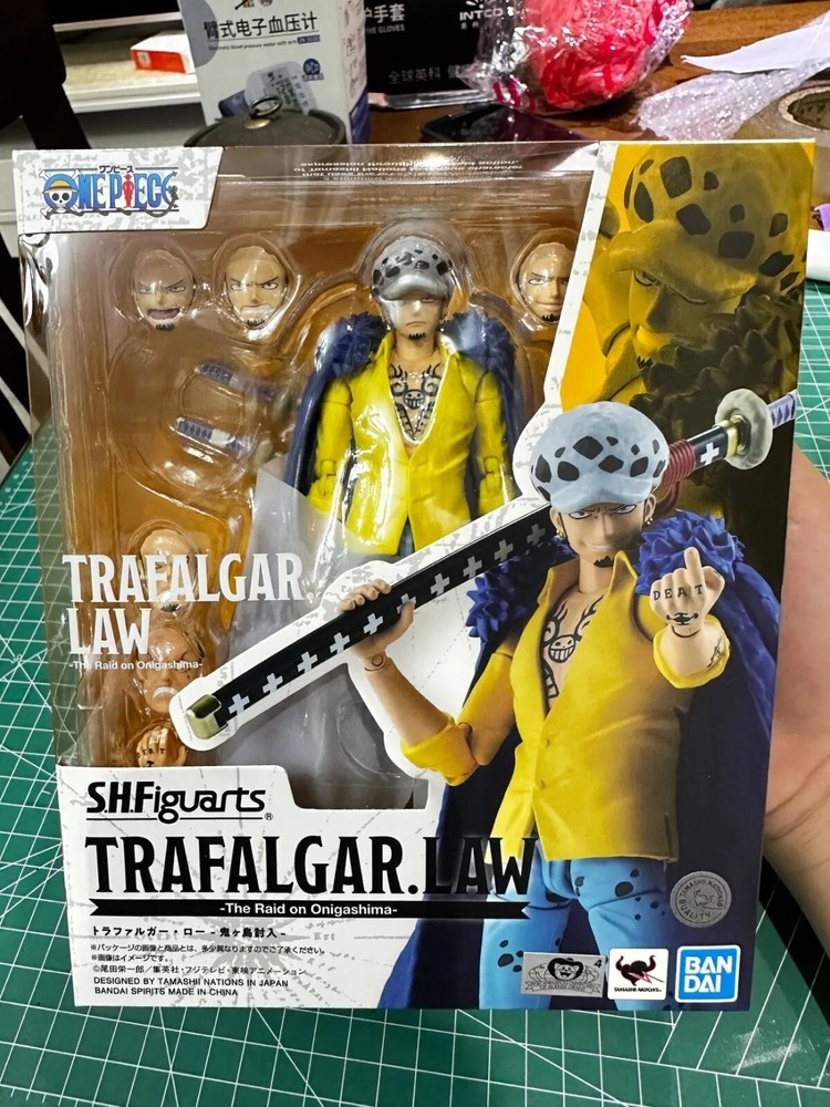 Bandai S.H.Figuarts One Piece Trafalgar Law The Raid On Onigashima Action Figure