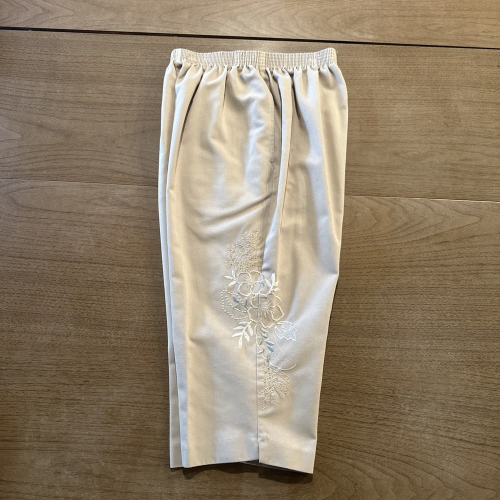 Bonworth Pants Womens Small Petite Tan Elastic Waist Pull On embroidery