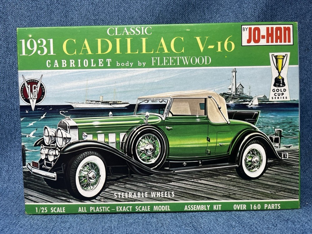 Jo-Han Classic 1931 Cadillac Cabriolet Model Kit 1:25 Scale Unbuilt Open Box