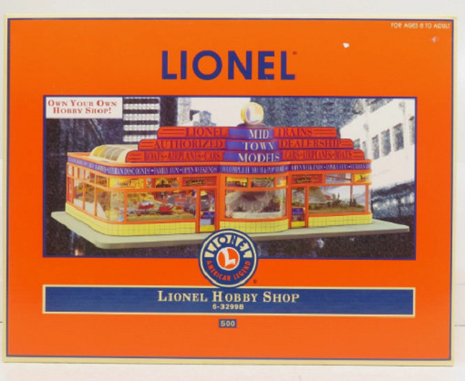 Lionel 6-32998 Hobby Shop.  Operating Miniature Trains In Front Windows. Mint