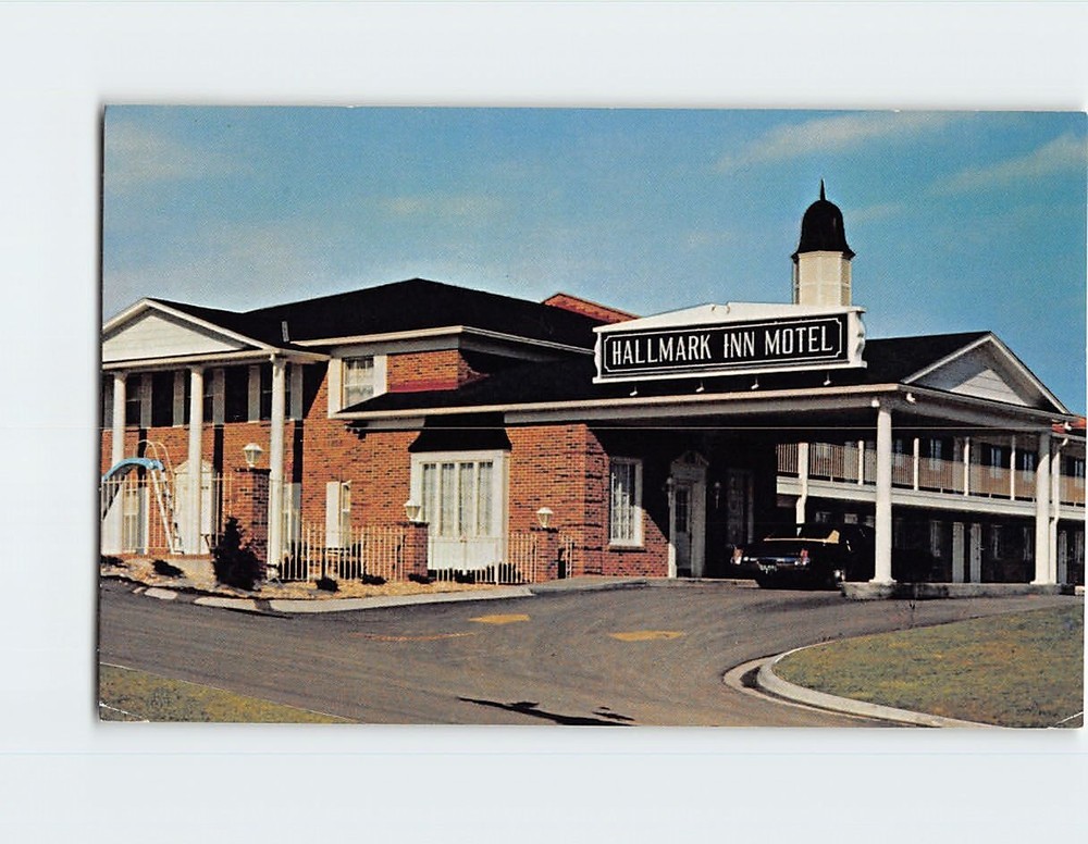 Postcard Hallmark Inn Motel Liberty Missouri USA