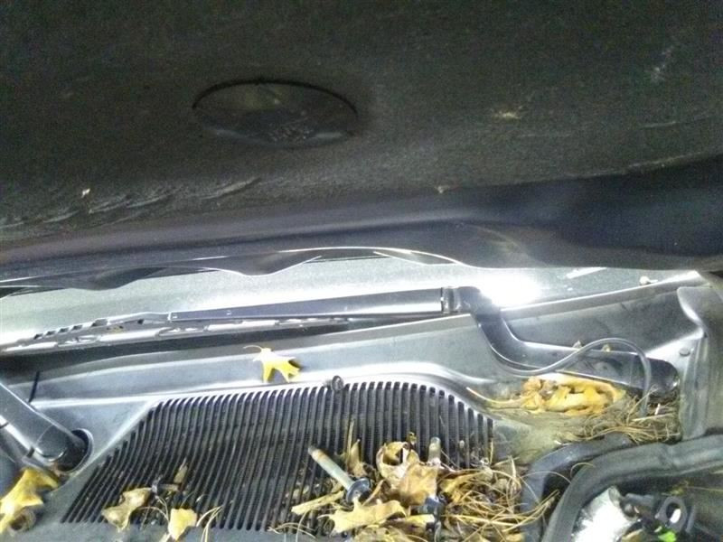 2006 Cadillac DTS 4 Door Sedan Left Driver Wiper Arm