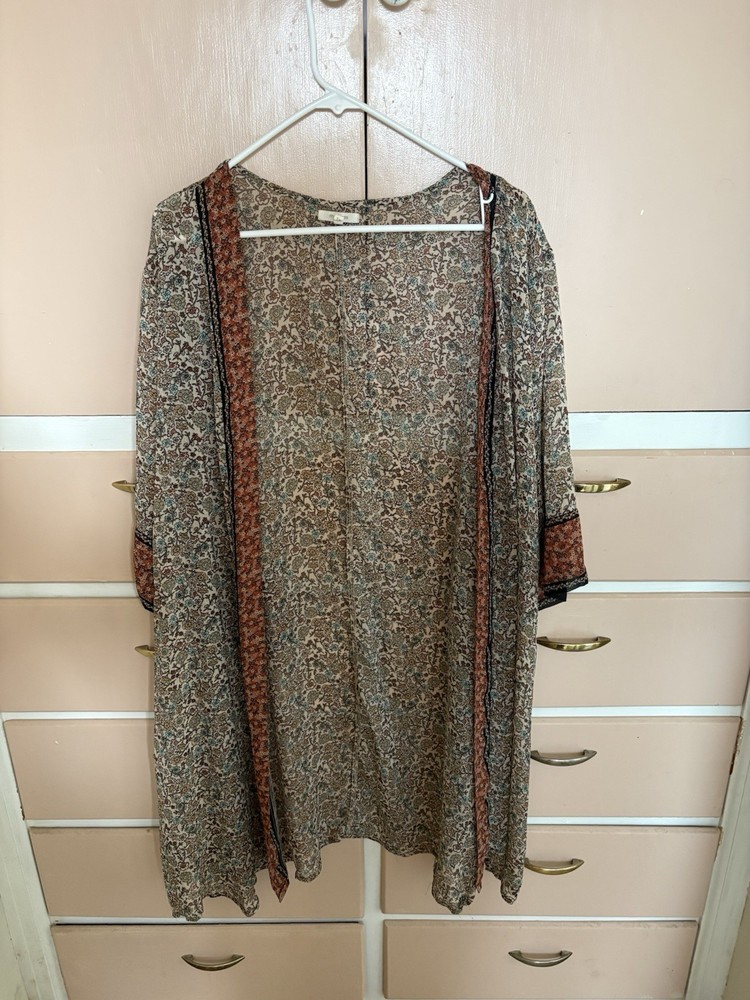 Maurice’s 1X Boho Floral Kimono Cardigan Open Front Lightweight Duster Plus Size