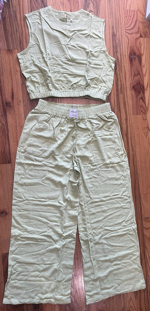 Women's Green Solid 2-Piece Outfit Set Crew Neck Sleeveless Top & Pants XL