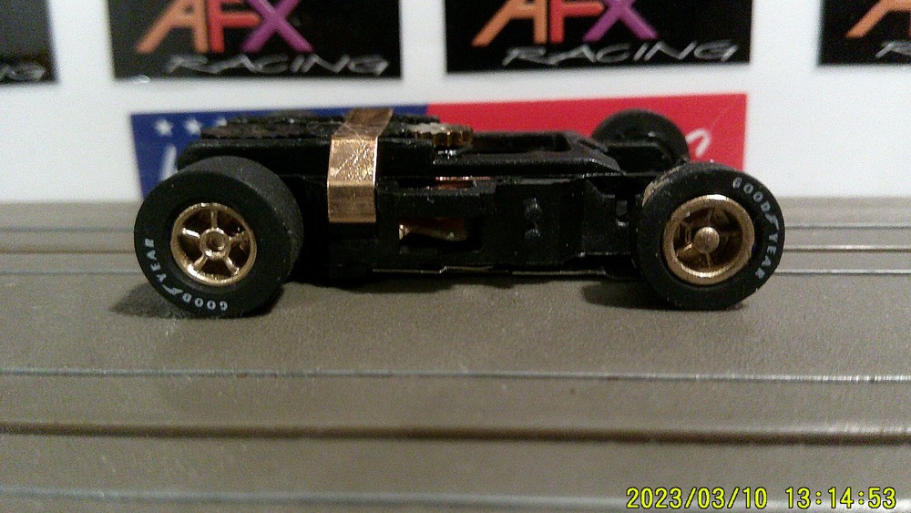 AUTOWORLD HO SCALE SLOT CAR X-T ULTRA G CHASSIS PAINTED GOLD CHROME GOODYEAR TIR