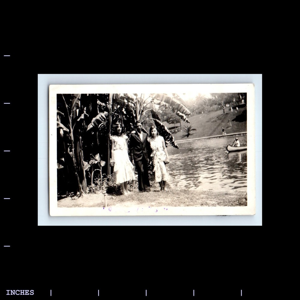 Old Vintage Photo MAN WOMEN STANDING BY WATER