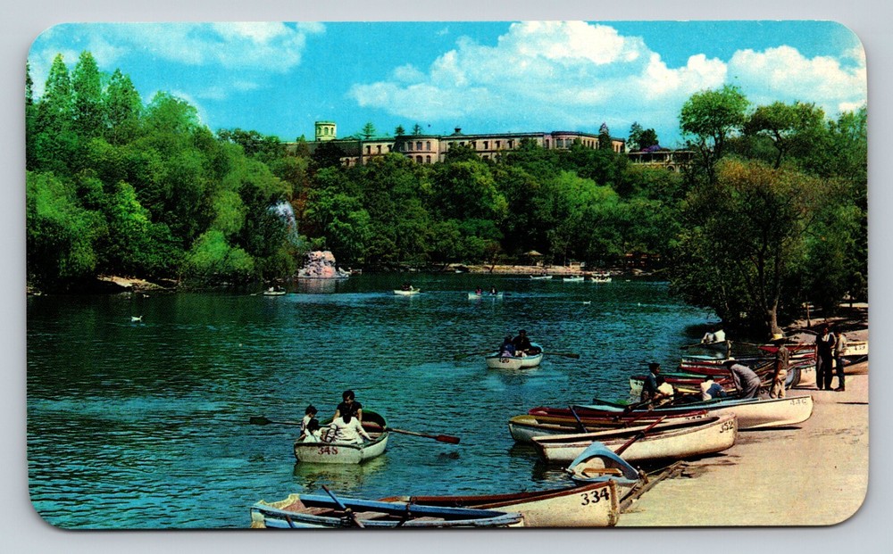 Mexico City Mexico Chapultepec Lake & Castle-People In Boats VINTAGE Postcard