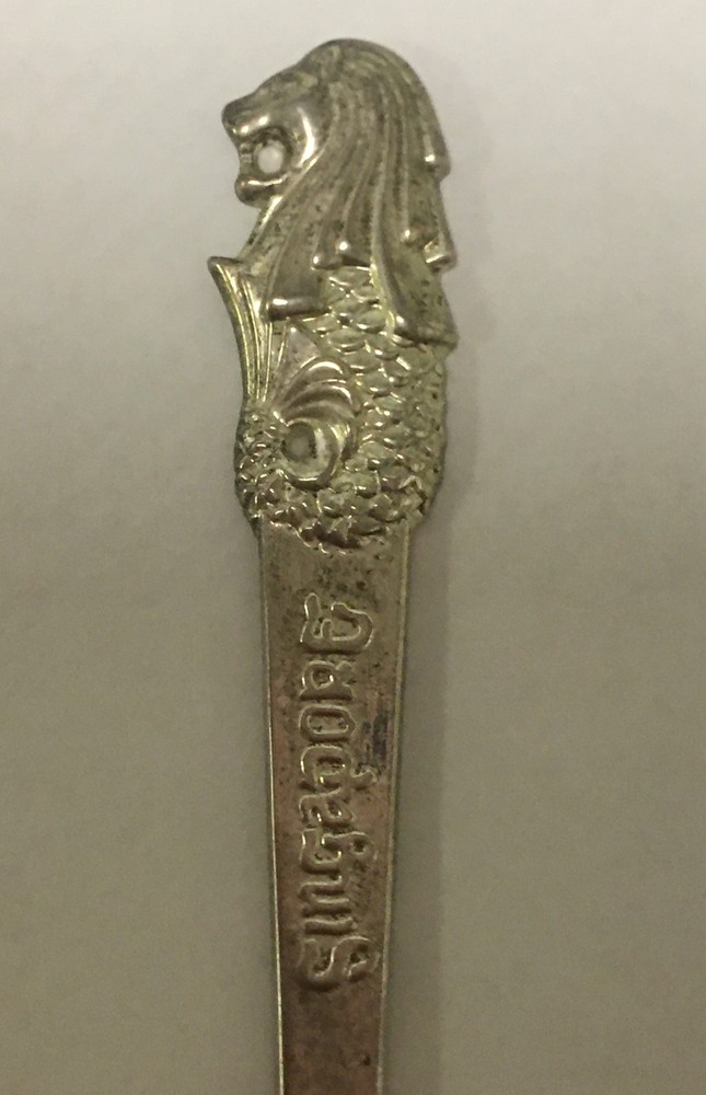 Singapore Vintage Souvenir Spoon Collectible