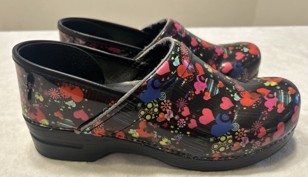 Dansko Women's Clogs Size 42 US 11 Multicolor Flowers Hearts Patent Leather