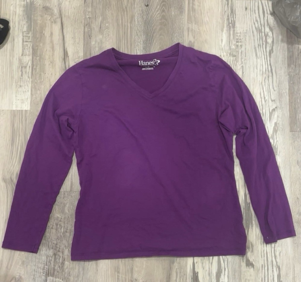 Hanes Women's Purple Solid Knit Pullover V-Neck Long Sleeve T-Shirt L