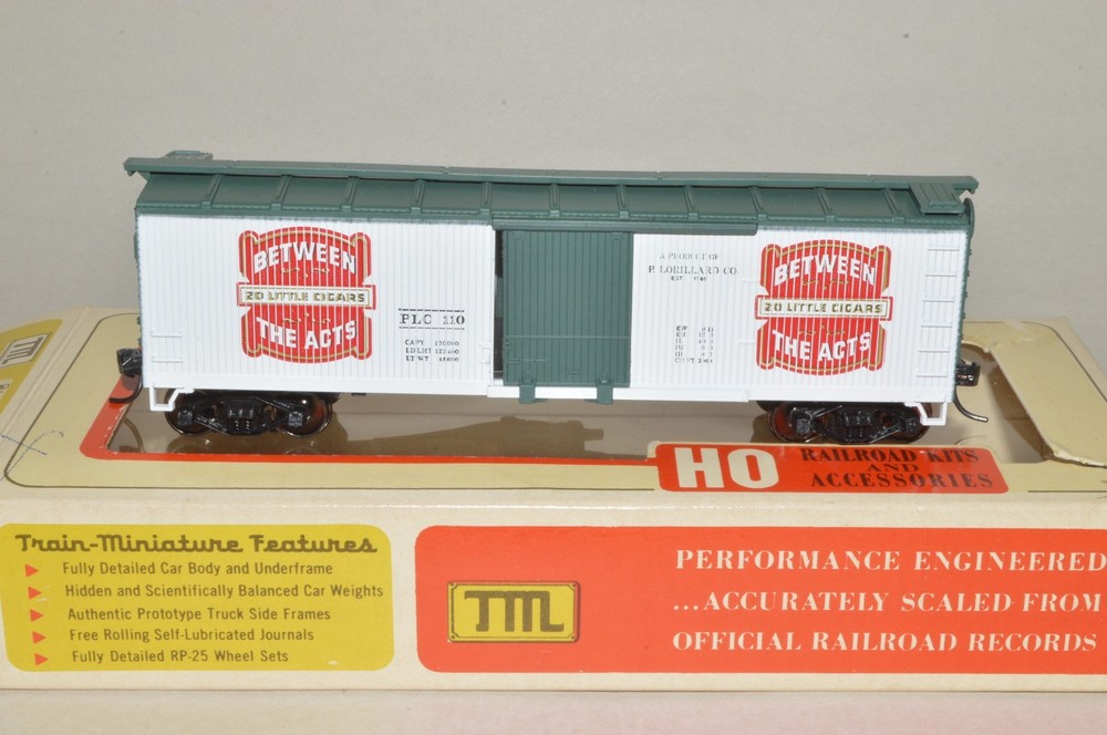 HO scale Train Miniature Between the Acts Cigars 40' billboard box car MW KD's