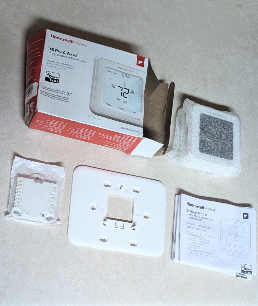 Honeywell T6 Pro Series Z-Wave Programmable Thermostat - White (TH6320ZW2003)