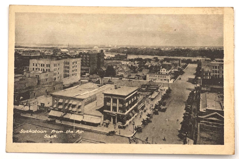 Saskatoon Saskatchewan Postcard – Aerial View of Downtown Street Scene