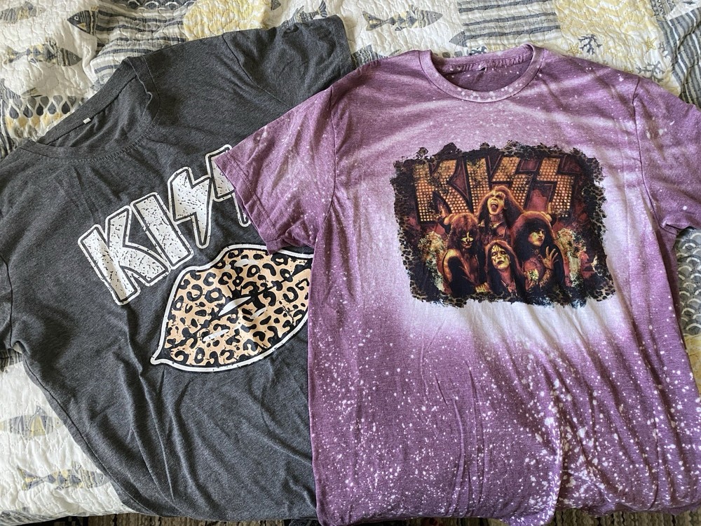 Lot/2 Kiss T Shirts XL Women