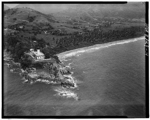 14. Aerial view looking north, showing roof deck light tower - Faro de Punta