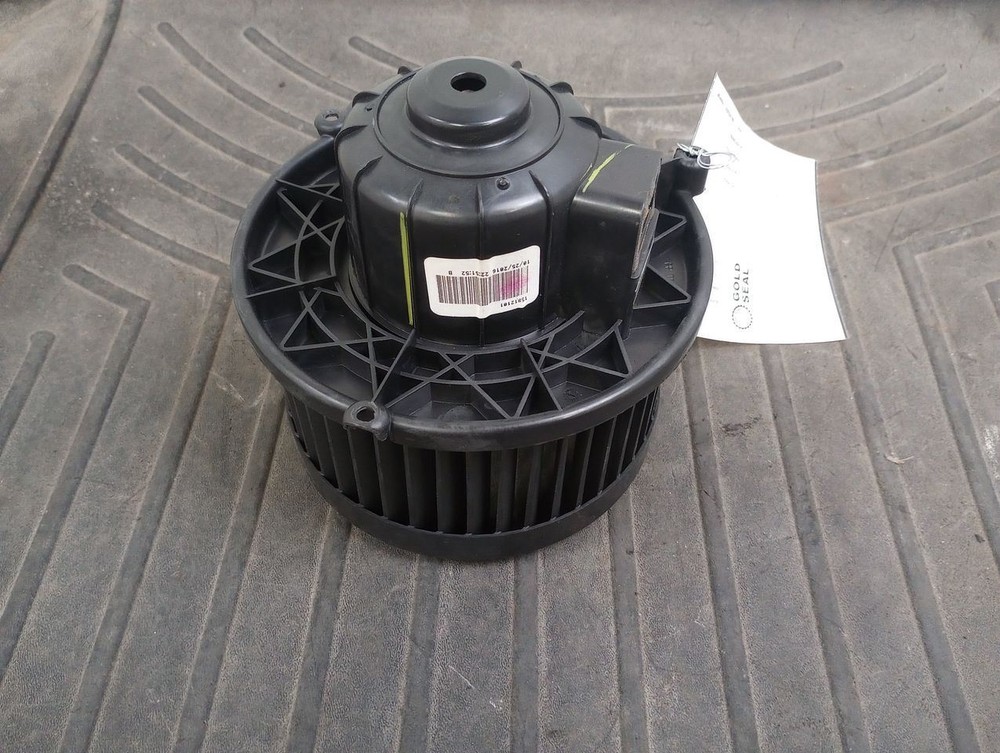 Blower Motor 22896430 Fits 06-17 Equinox 2938024