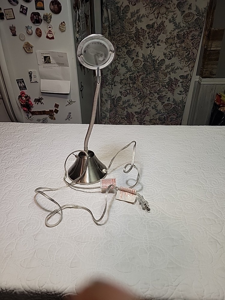 Adjustable Led Brushed Nickel Modern plug-In Desk Lamp