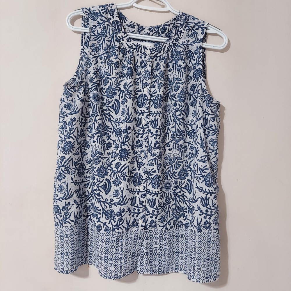 Liz Claiborne Women's Medium Sleeveless Button Down Floral Polyester Top