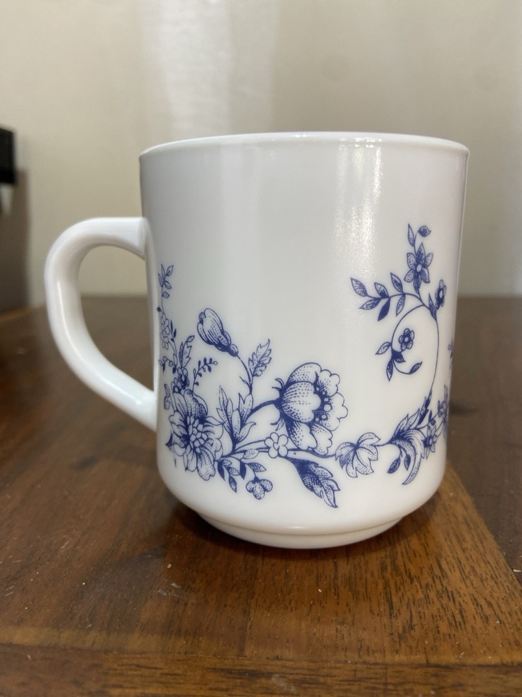 Arcopal France Vintage Milk Glass Coffee Cup Mug Blue Floral Pattern