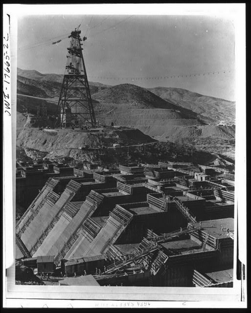 Photo:Boulder City Nevada 1930s Hoover Dam Construction Crane View