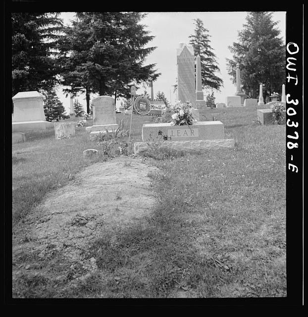 Photo:1943 Decoration Day Grave Memorial Cemetery Flowers