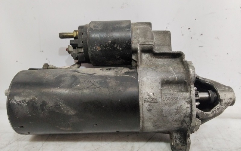 068911024C halter anlasser VOLKSWAGEN PASSAT BERLINA 3B2 COMFORTLINE 1805093