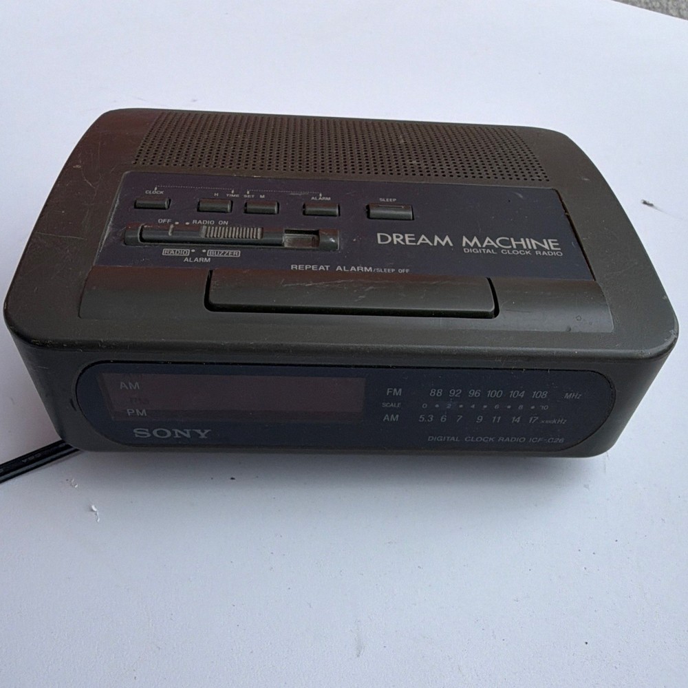 Sony Dream Machine ICF-C26 Digital Clock Radio Black AM/FM Alarm Snooze Retro