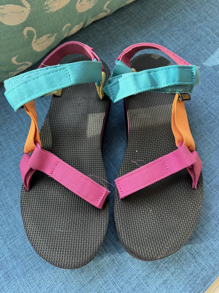 Teva Women's Original Universal Sandal 90's Multi Colored  Size 11