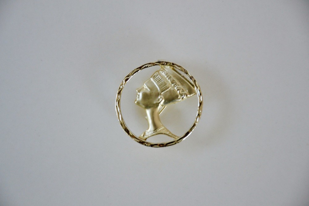 Vintage Egyptian Revival Queen Nefertiti Gold Tone Brooch Pendant