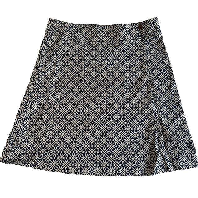 LILLY PULITZER Wrap Skirt Sz 8 Blue Ivory Floral Print Fine Wale Corduroy READ