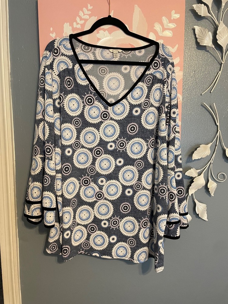 est 1946 womens plus size 26/28, beautiful blouse, Boho style sleeve