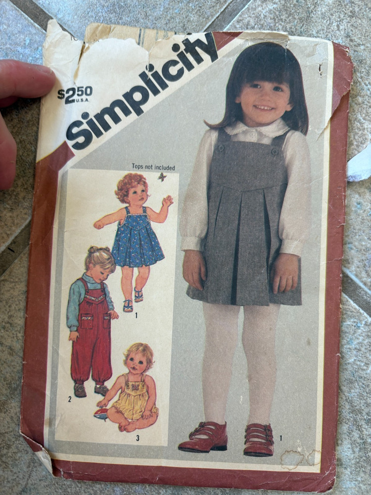 Simplicity 6136 Sewing Pattern:  Girls Dress/Romper/Jumper Size 1 Toddler  UNCUT