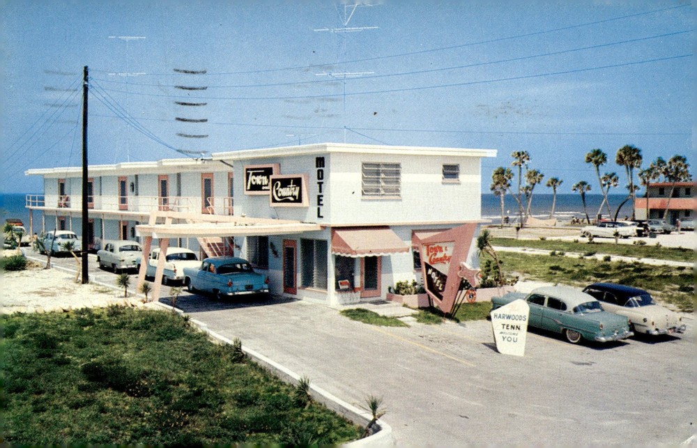 1955 Town and Country Motel Ormond Beach Florida Mid Century Modern Postcard