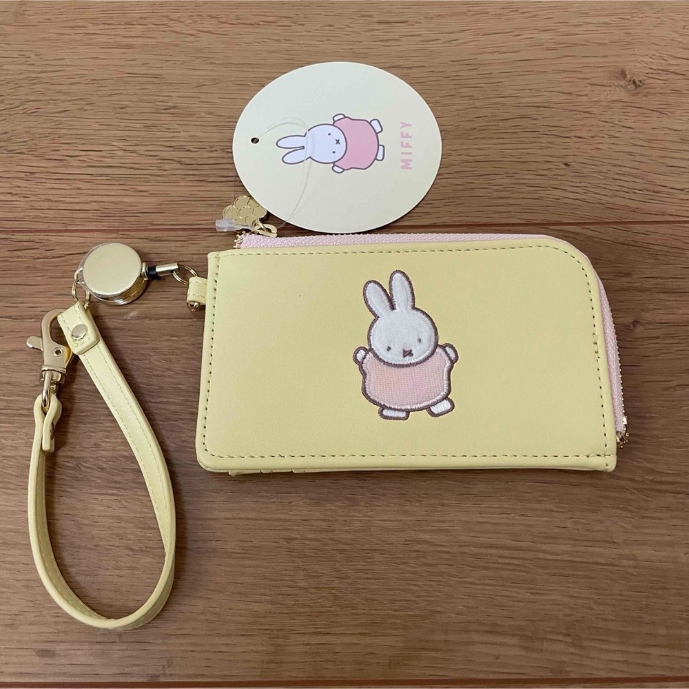 Miffy Reel Pass Case ID Holder Cute Character Japan