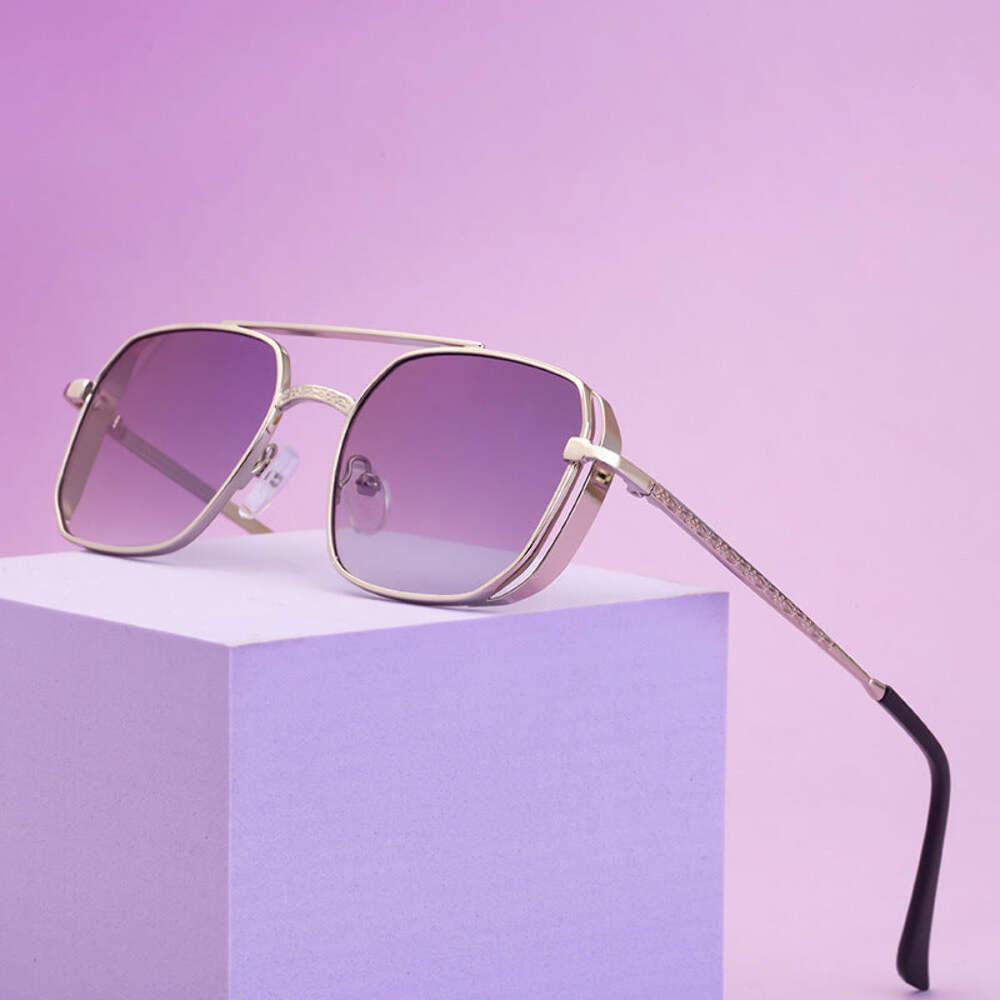 Steampunk Sunglasses for Men and Women, Alloy Frame and PC Lens, Lightweight Des