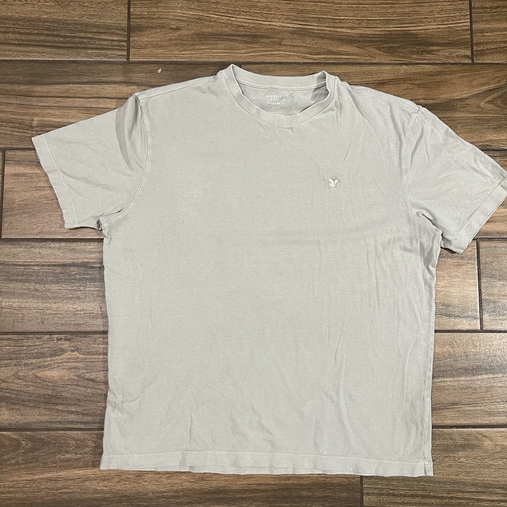 American Eagle T Shirt Men’s Size Medium Color Gray Super Soft Standard Fit
