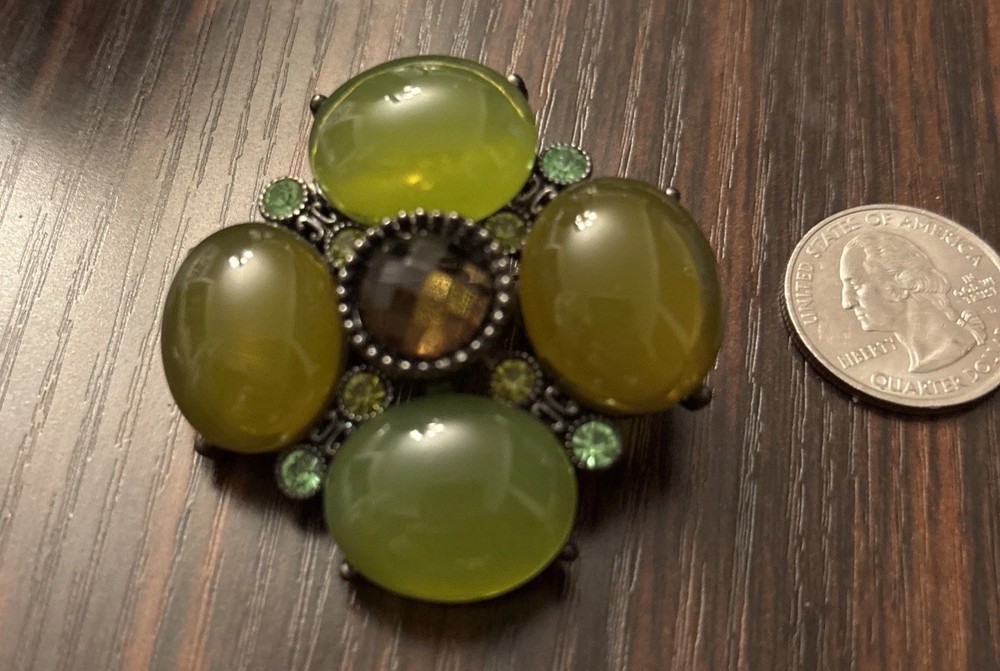 Vtg Green & Amber Glass Cabochon Maltese Cross Brooch Pin Or Pendant RhinestonesPic Makes It Look Like There Are Cracks Just Reflection