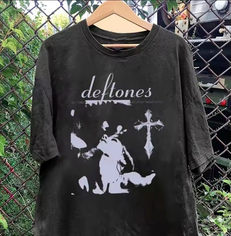 RARE!! Vintage Deftones tour Unisex Black T-shirt Size S-5XL