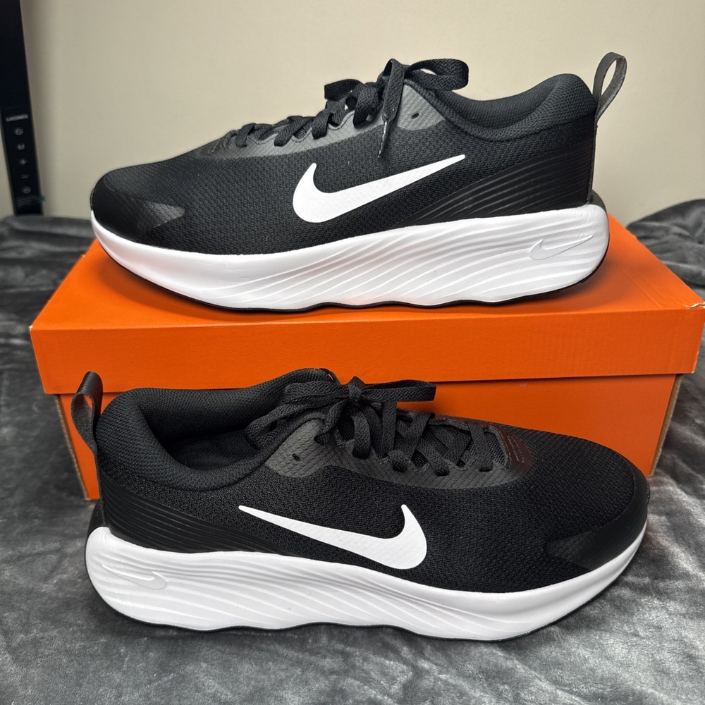New Nike Promina Black White Extra Wide  Size 10 Men’s