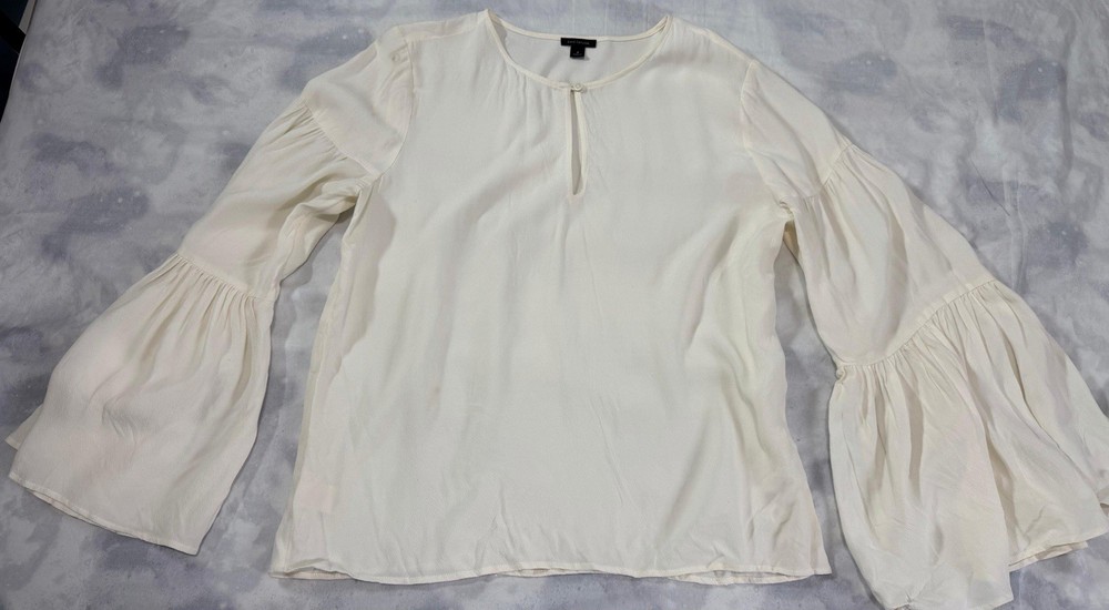 Ann Taylor Ivory Bell Sleeve Blouse Women’s Medium Keyhole Neck Sheer Top.